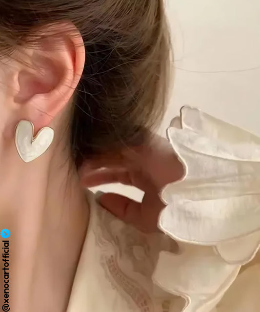 Elegant Pearl Heart Stud Earrings