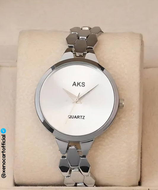 Elegant Silver Quartz Wristwatch
