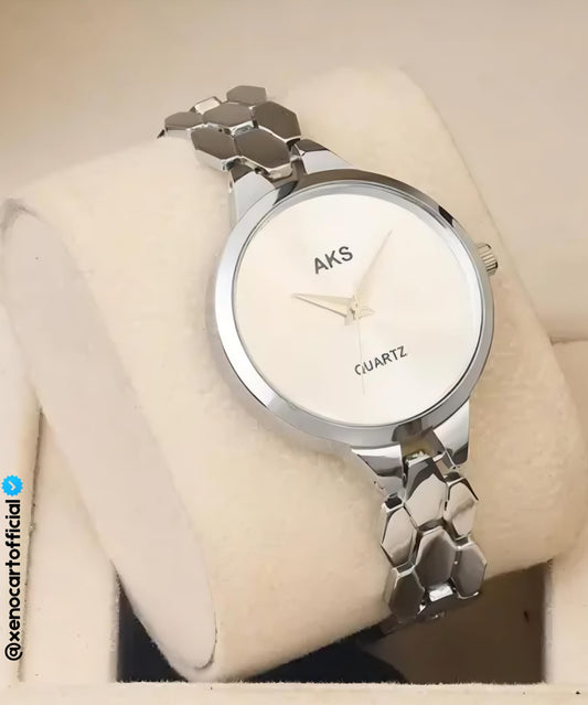 Elegant Silver Quartz Wristwatch